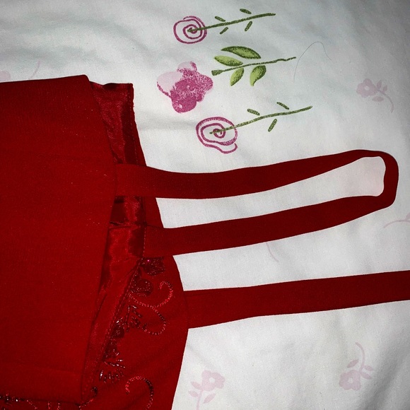 DRESS RED - Picture 4 of 5